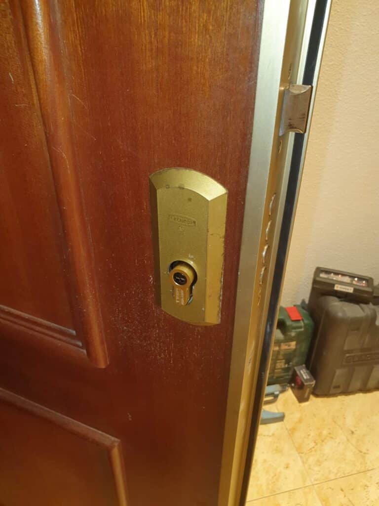 Apertura de puertas Cubas