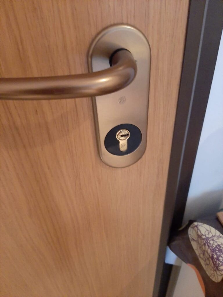 Apertura de puertas La Gineta