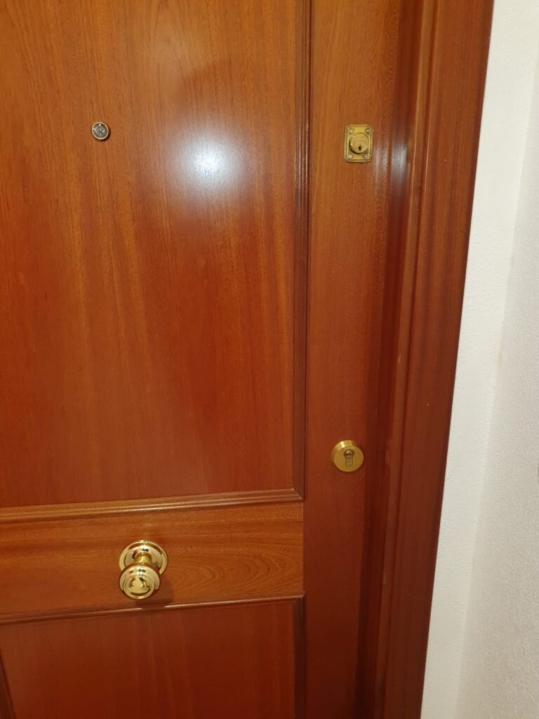 Apertura de puertas Mahora