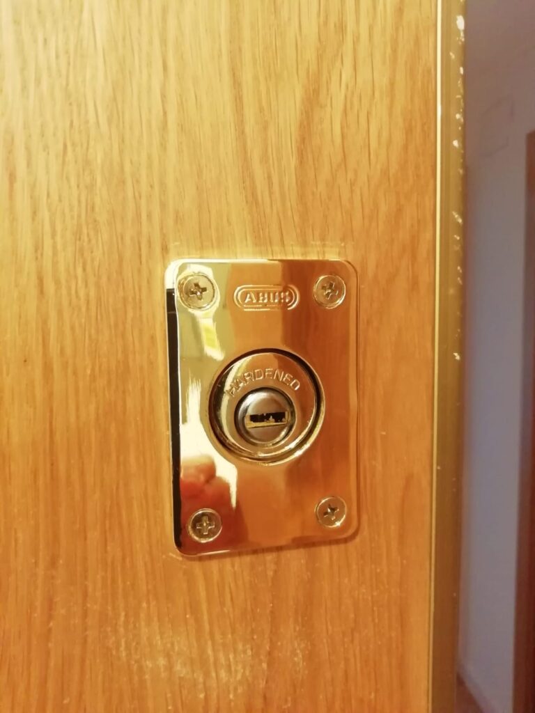Cambio de cerraduras Casa Cañete